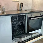 Pearl - New And Cosy Close To Center Apartment Riga