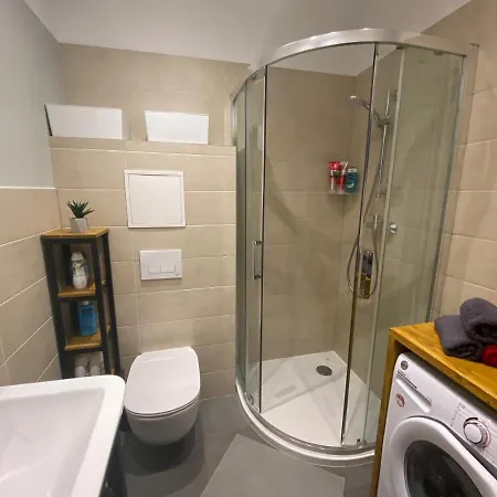 Апартаменти Pearl - New And Cosy Close To Center Рига