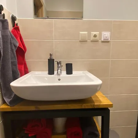 Apartment Pearl - New And Cosy Close To Center